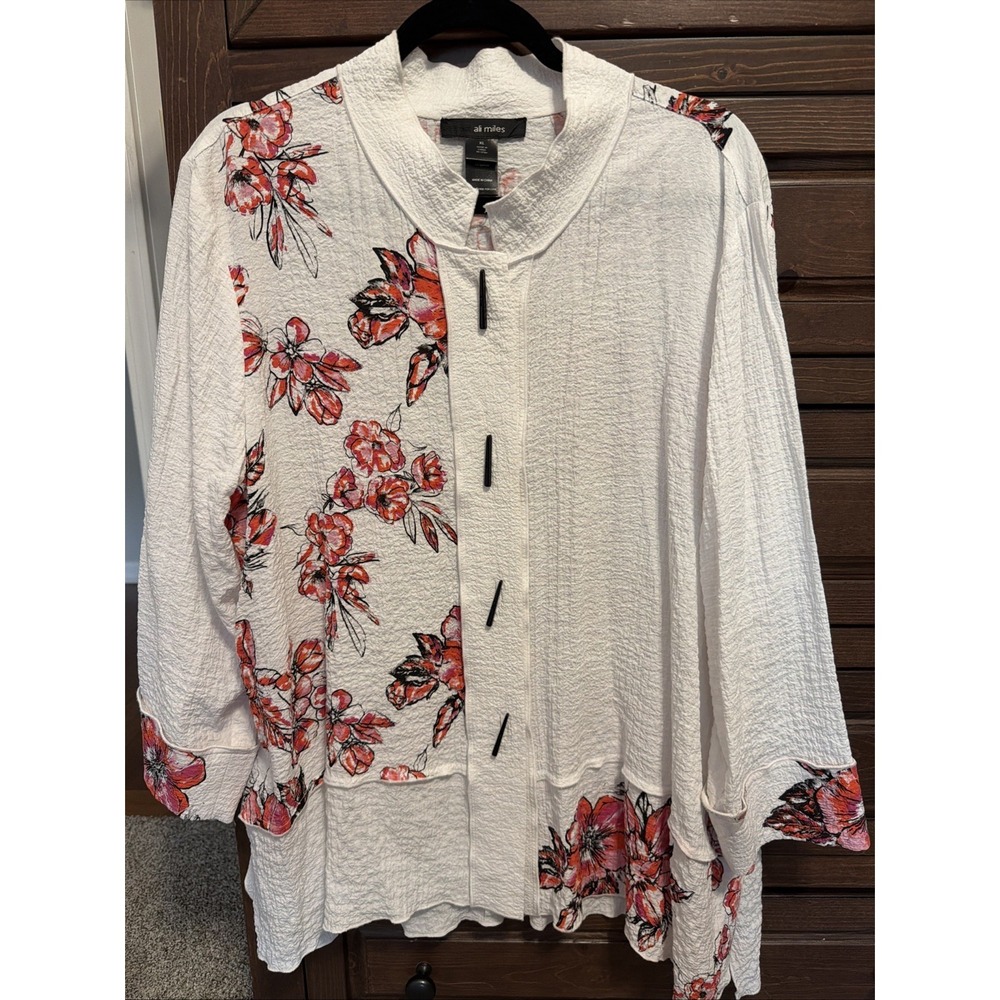 Ali Miles Tunic Top XL White Floral Crinkle Material Asymmetrical Hem